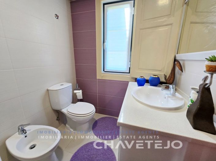 Image No.27-2 Bed House for sale