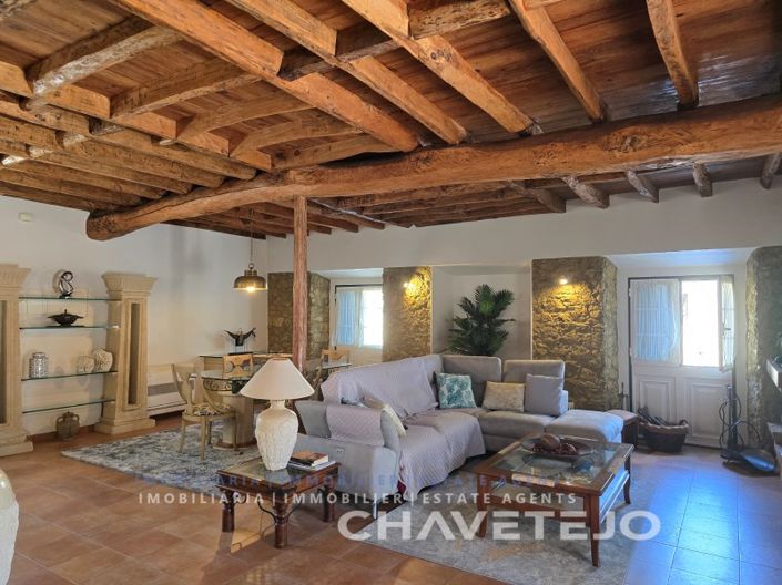 Image No.9-2 Bed House for sale