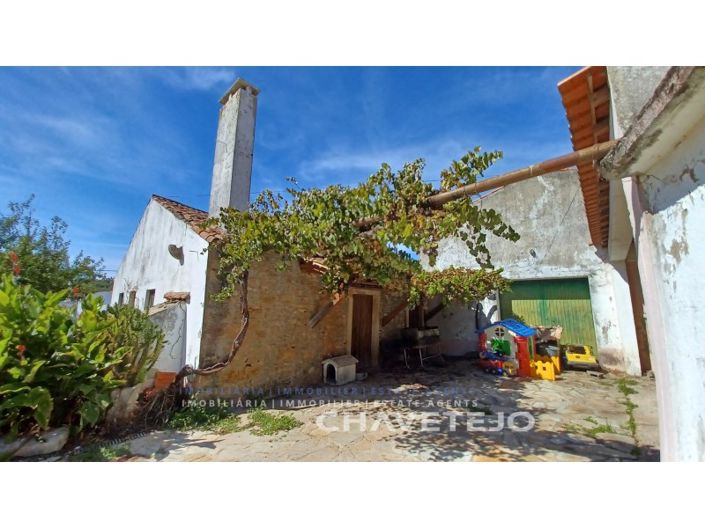 Image No.14-4 Bed House for sale