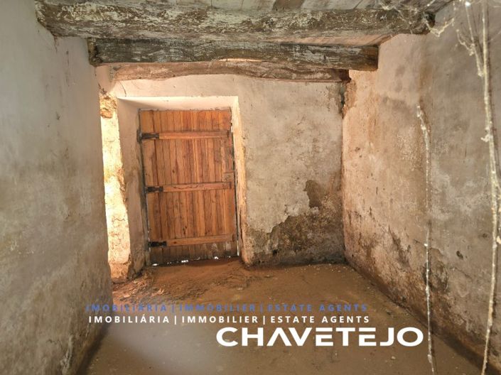 Image No.28-4 Bed House for sale