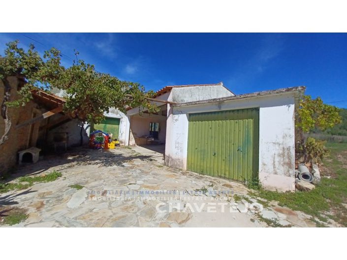 Image No.2-4 Bed House for sale