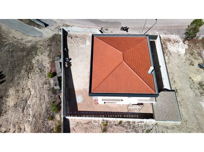 Image No.22-4 Bed House for sale