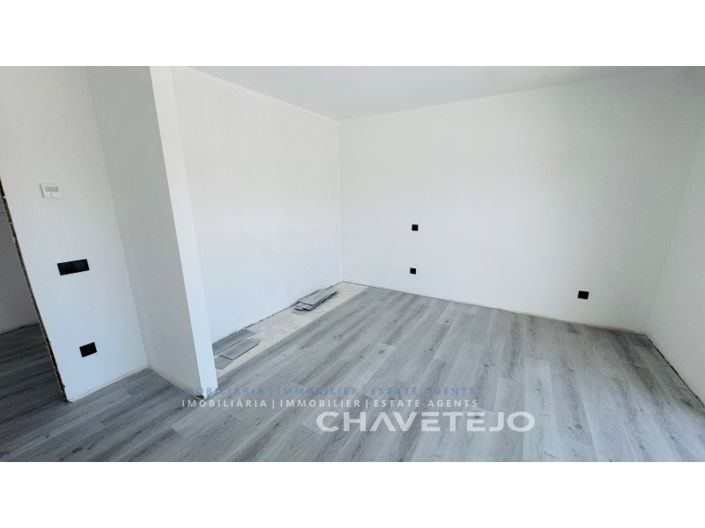 Image No.38-4 Bed House for sale