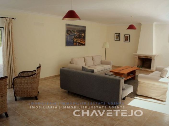 Image No.16-6 Bed House for sale