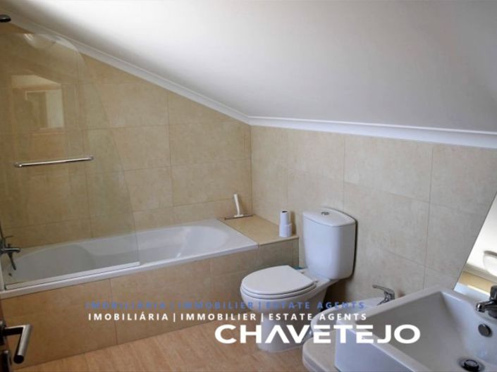 Image No.23-6 Bed House for sale