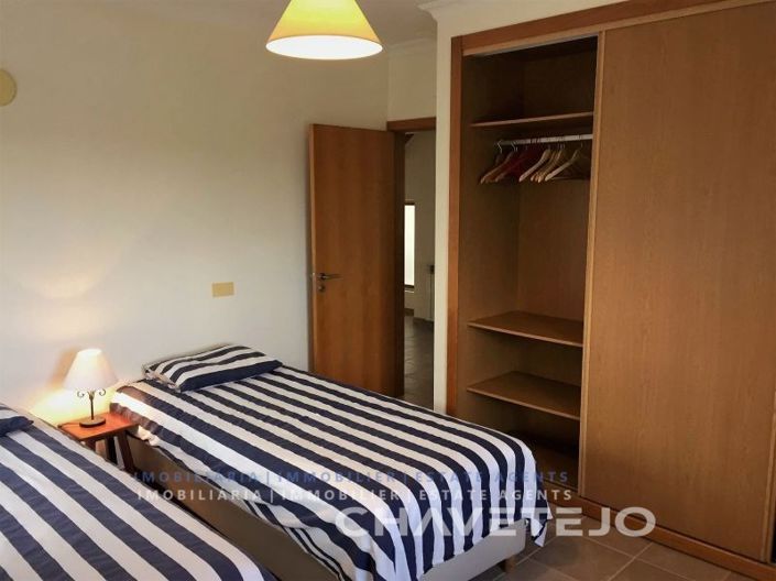 Image No.25-6 Bed House for sale