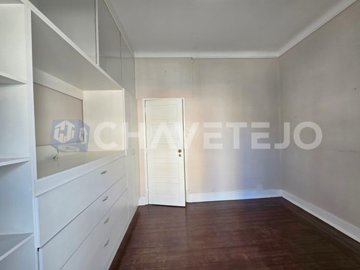 id94959701-0000-0500-0000-000015579656