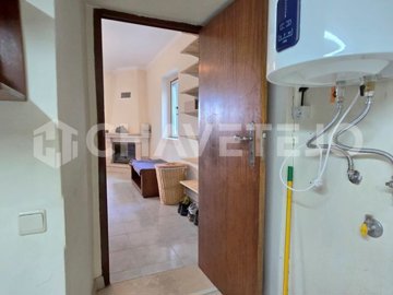 id13899801-0000-0500-0000-000015550897