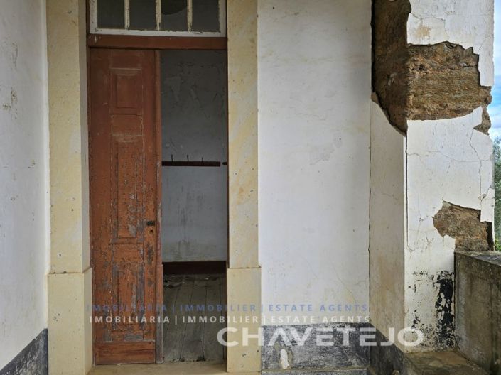 Image No.11-2 Bed House for sale