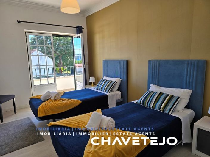 Image No.16-4 Bed House for sale