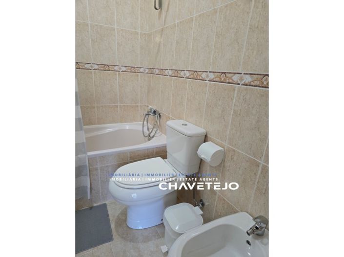 Image No.17-4 Bed House for sale