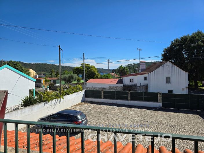 Image No.18-4 Bed House for sale