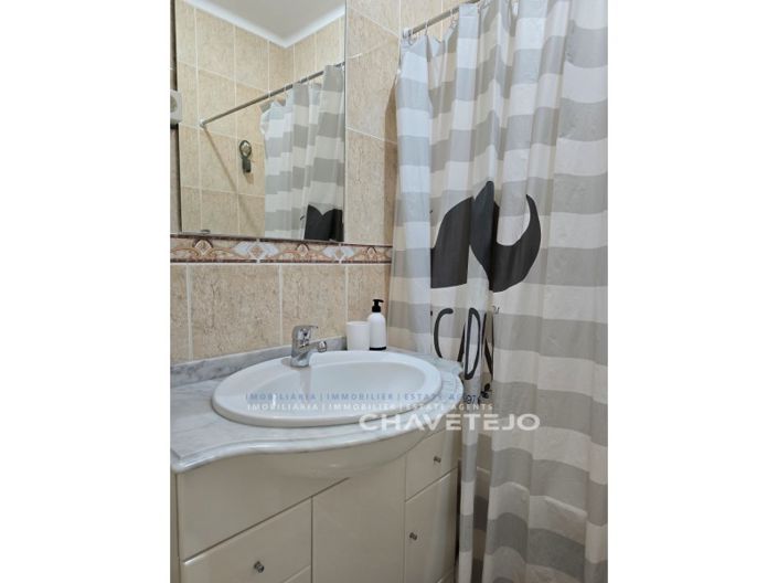 Image No.19-4 Bed House for sale