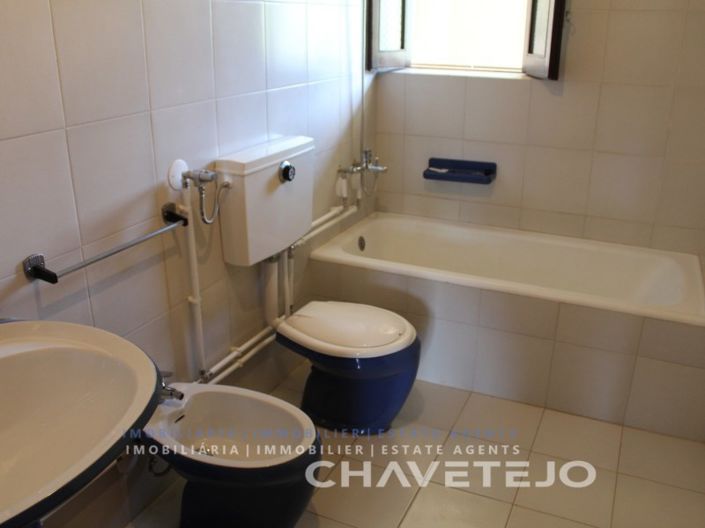 Image No.18-7 Bed House for sale