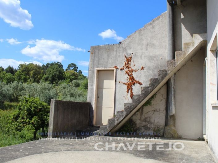 Image No.40-7 Bed House for sale