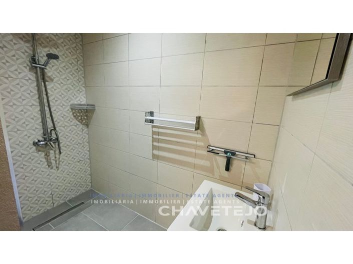 Image No.41-6 Bed Farmhouse for sale