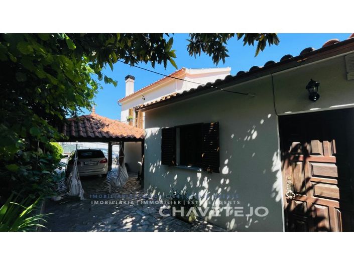 Image No.50-6 Bed Farmhouse for sale