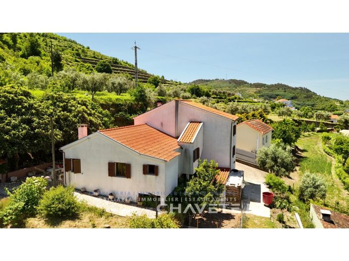 Image No.54-6 Bed Farmhouse for sale