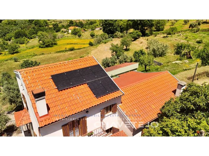 Image No.60-6 Bed Farmhouse for sale