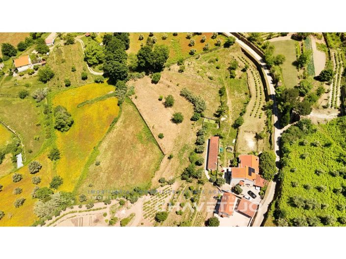 Image No.64-6 Bed Farmhouse for sale