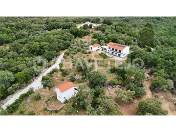 1 - Ansião, House