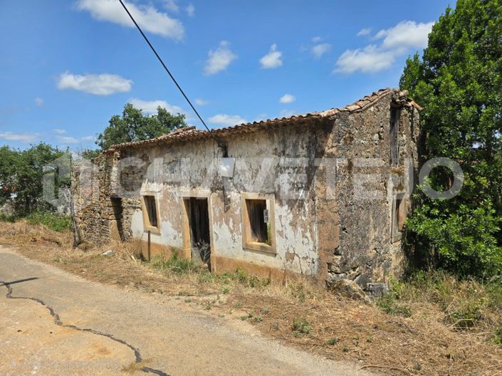 Image No.1-2 Bed House for sale
