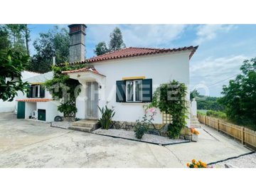 1 - Alvaiázere, House