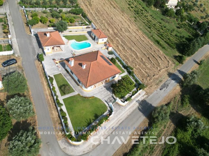 Image No.111-3 Bed House for sale