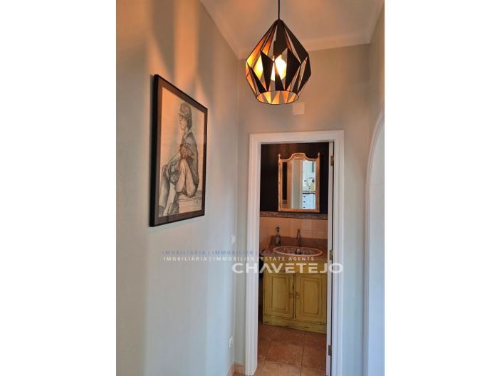 Image No.12-3 Bed House for sale