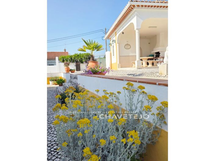 Image No.70-3 Bed House for sale