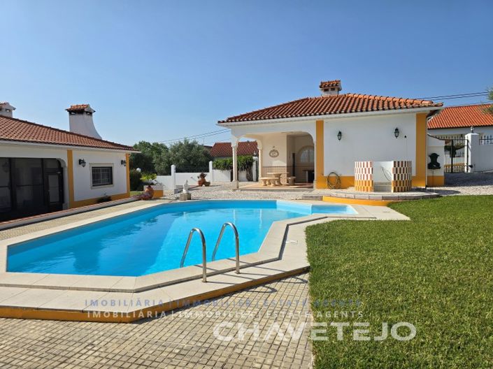 Image No.92-3 Bed House for sale