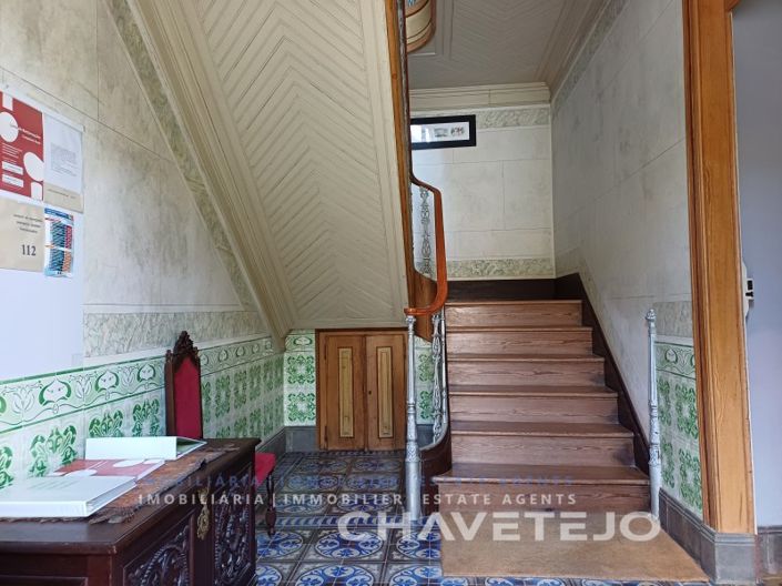 Image No.16-10 Bed Farmhouse for sale