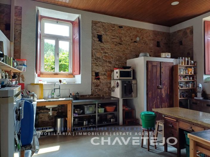 Image No.20-10 Bed Farmhouse for sale