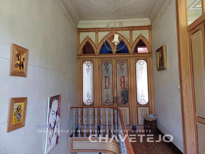 Image No.45-10 Bed Farmhouse for sale