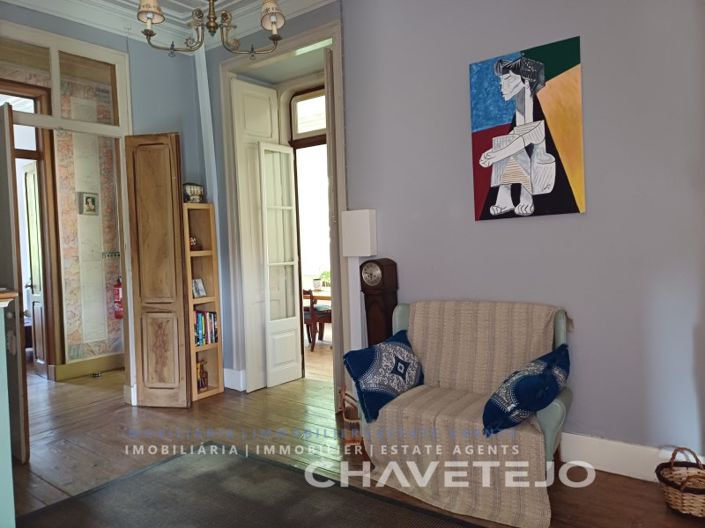 Image No.76-10 Bed Farmhouse for sale