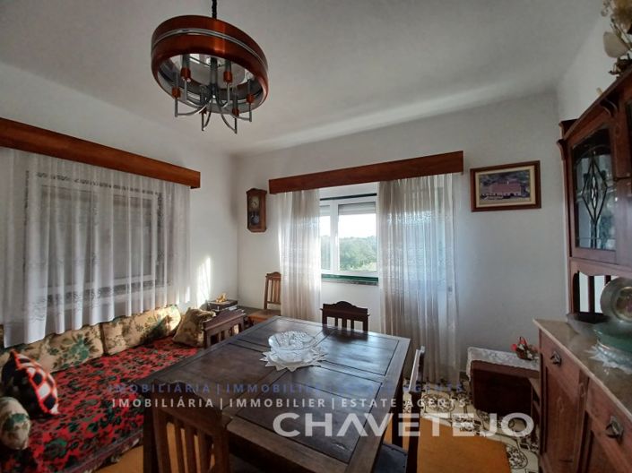 Image No.10-3 Bed House for sale