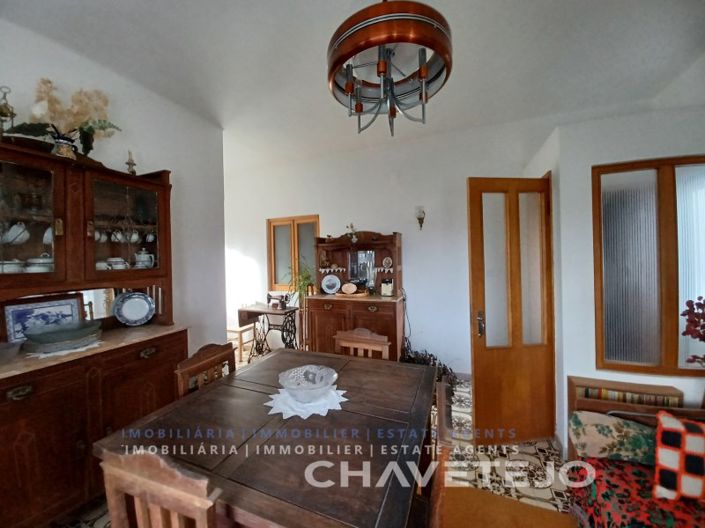 Image No.15-3 Bed House for sale