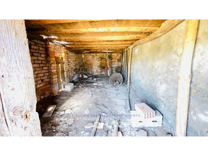 Image No.27-2 Bed House for sale