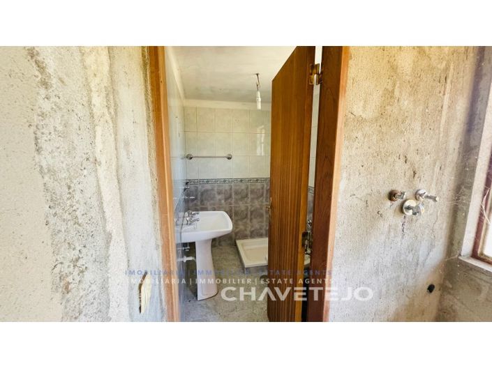 Image No.28-2 Bed House for sale