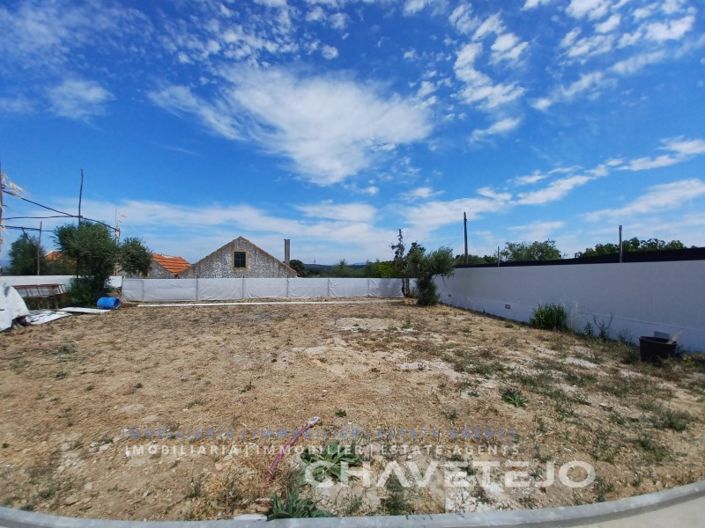 Image No.11-2 Bed House for sale