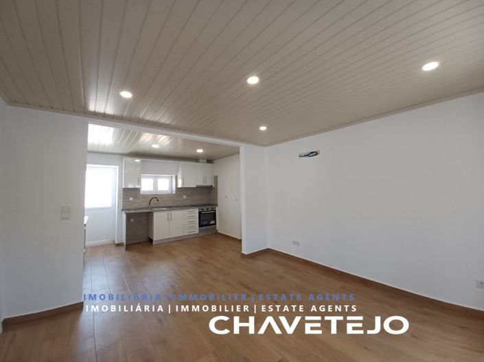 Image No.21-2 Bed House for sale