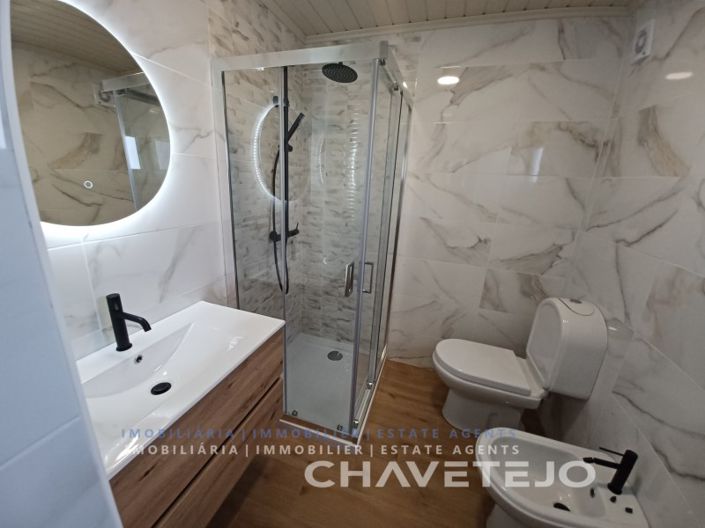 Image No.23-2 Bed House for sale