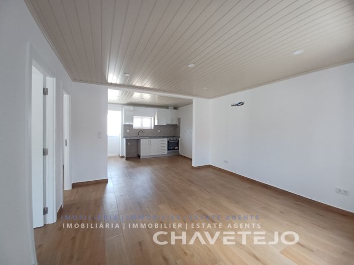 Image No.30-2 Bed House for sale