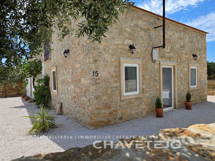 Image No.1-3 Bed House for sale