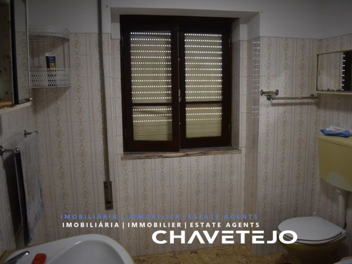 Image No.19-4 Bed House for sale