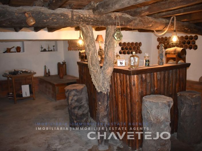 Image No.22-4 Bed House for sale