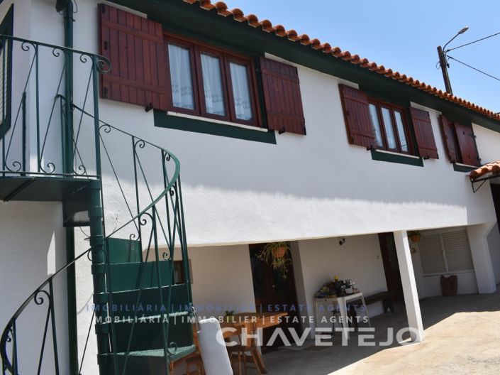 Image No.27-4 Bed House for sale