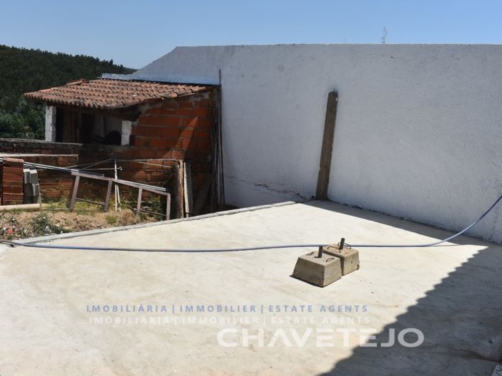 Image No.30-4 Bed House for sale