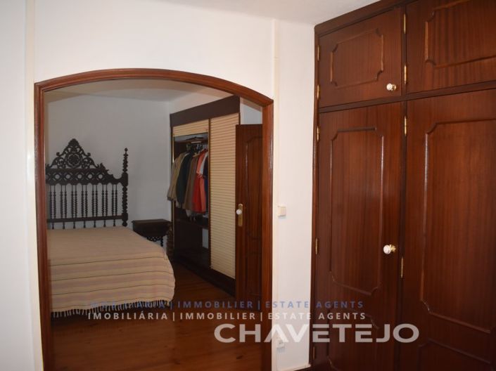 Image No.43-4 Bed House for sale