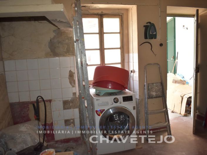 Image No.6-4 Bed House for sale